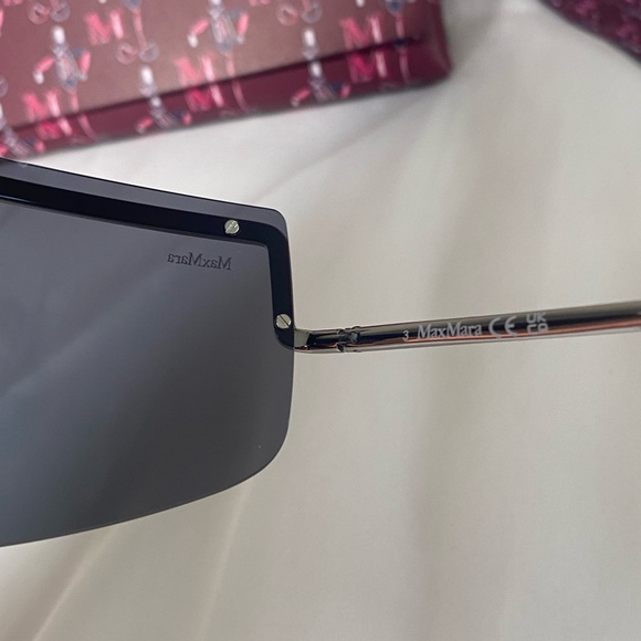 MAX MARA futuristic shield modern sunglasses - Picture 8 of 10